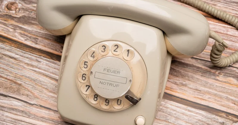 Changer le numéro de téléphone associé : la deuxième étape qui change tout